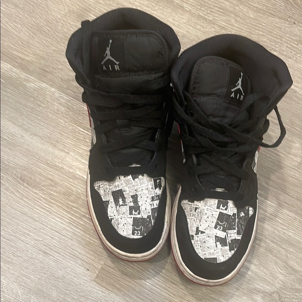Kids High-Top Sneakers - Black and White